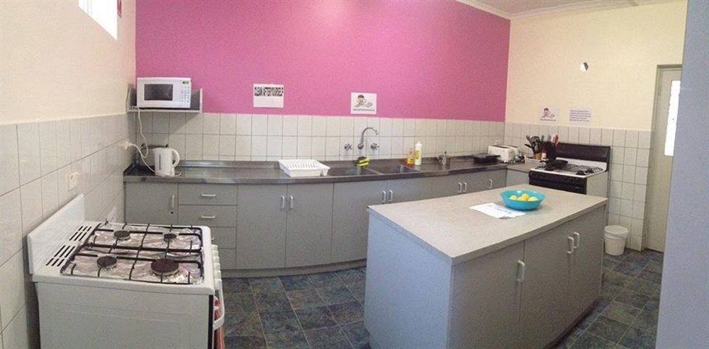 بيت شباب Port Adelaide Backpackers المظهر الخارجي الصورة